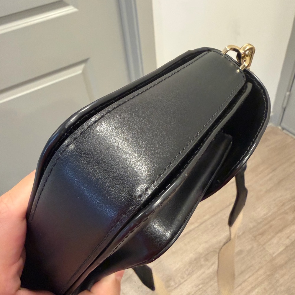 Michael Kors Black and Tan Crossbody Bag - Picture 15 of 16